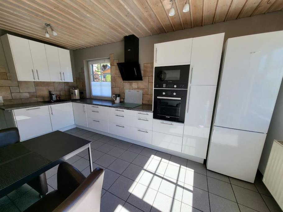 Ferienwohnung Im Ferndorftal Hilchenbach Bagian luar foto